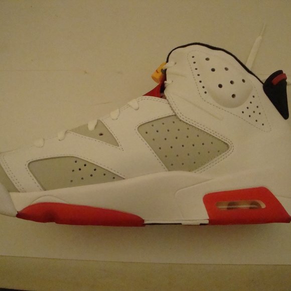 Jordan 6 Retro Hare 2020